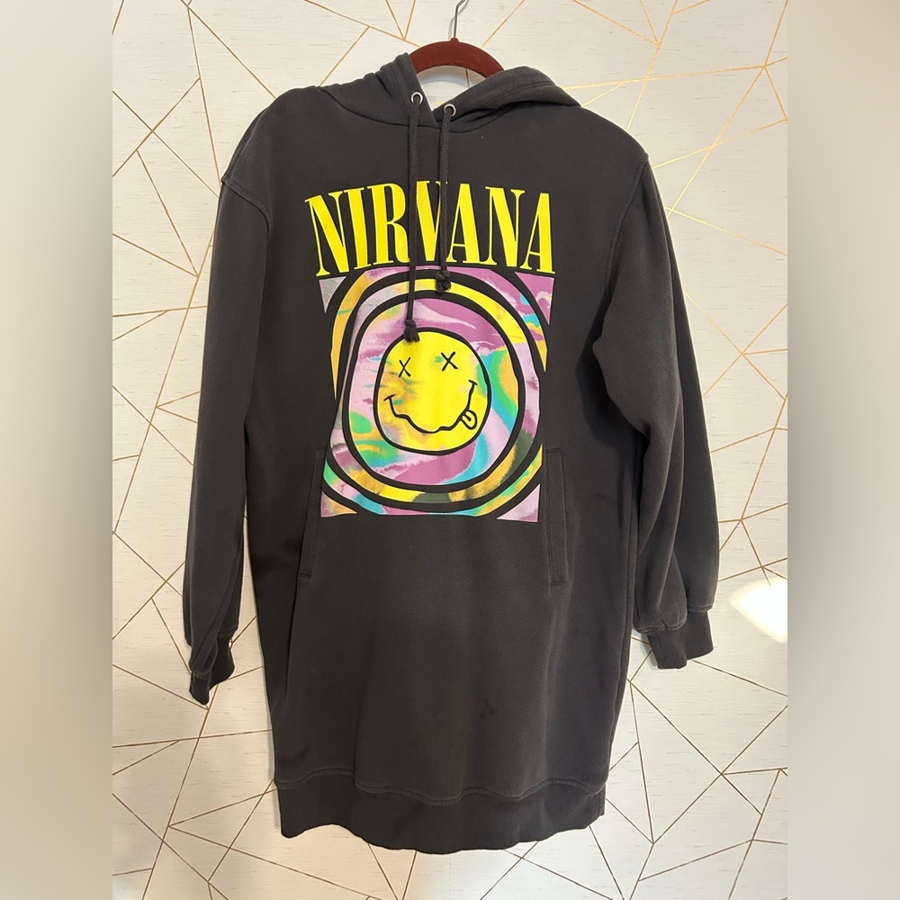 H & M Rare 3/4 Nirvana Sweater